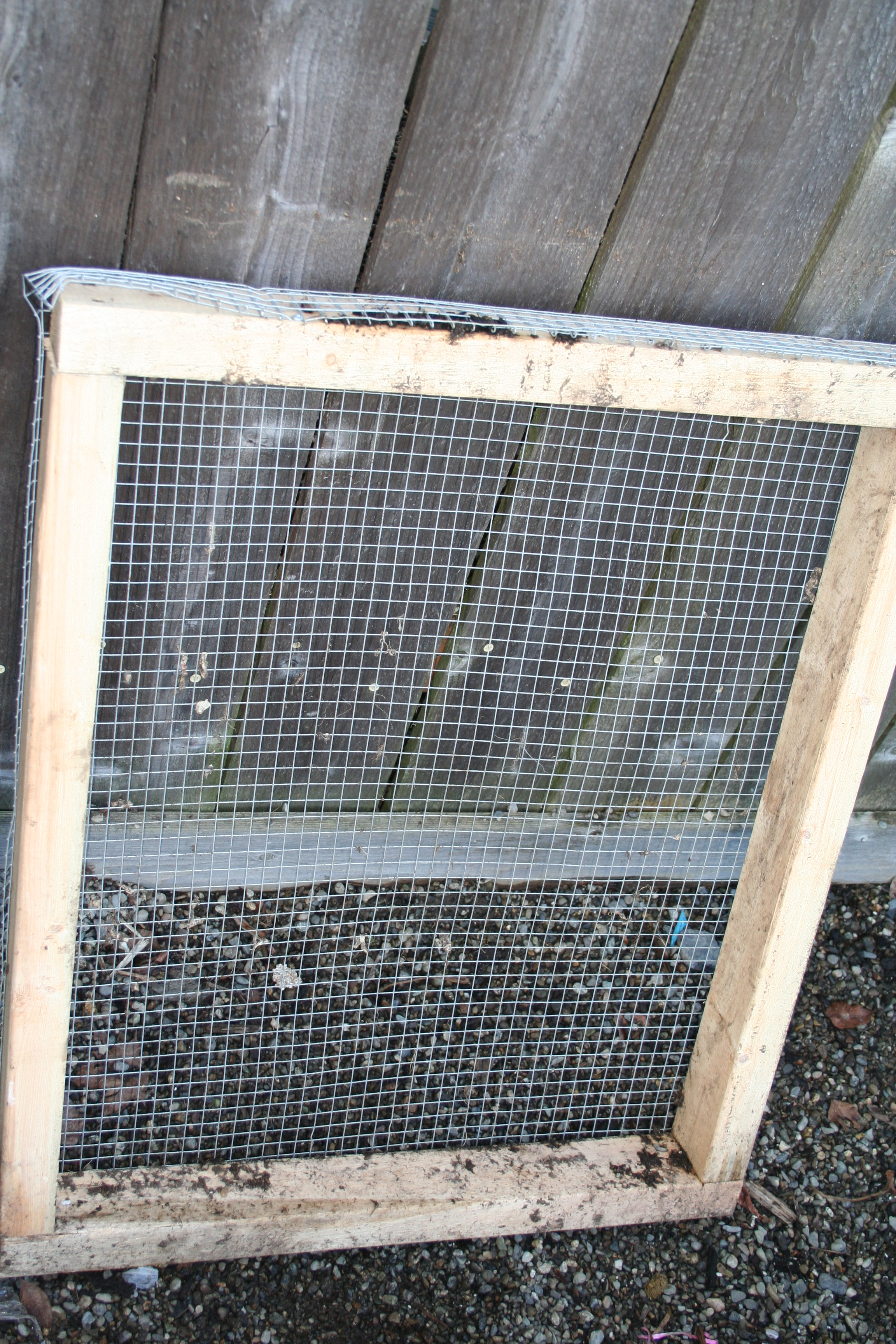Make a cheap soil sifter (sieve)